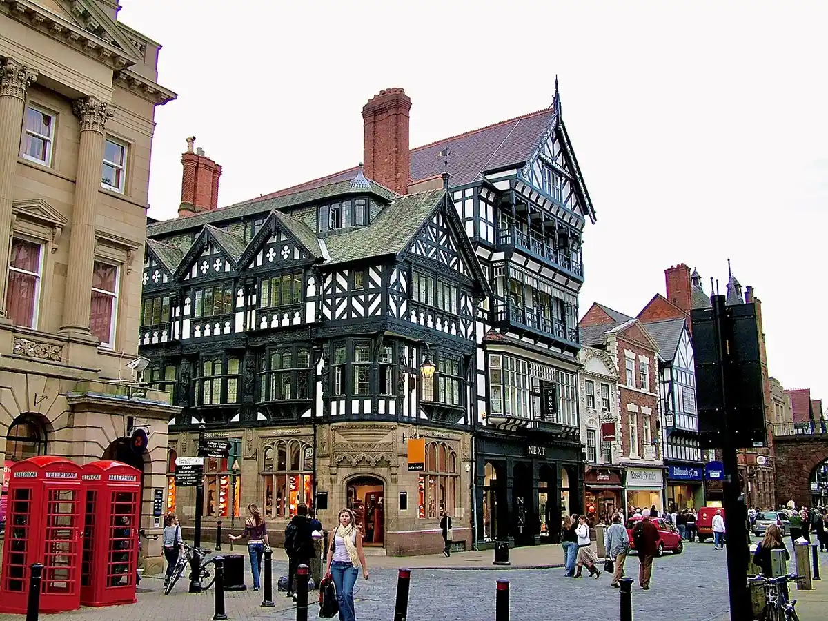 Chester - Shops in city centre - 2005-10-09