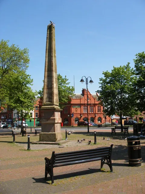 Leigh, Obelisk and Boar's Head